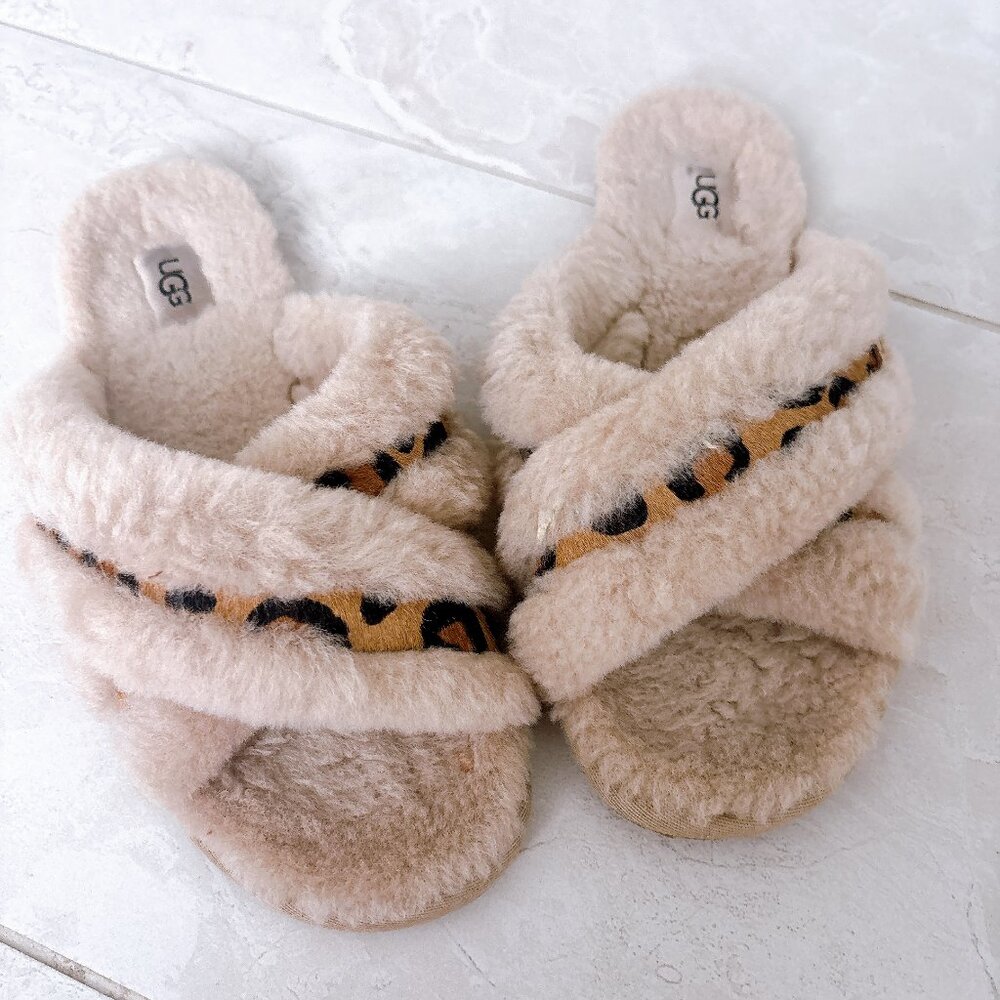 90% NEW UGG SLIPPERS, SIZE 9